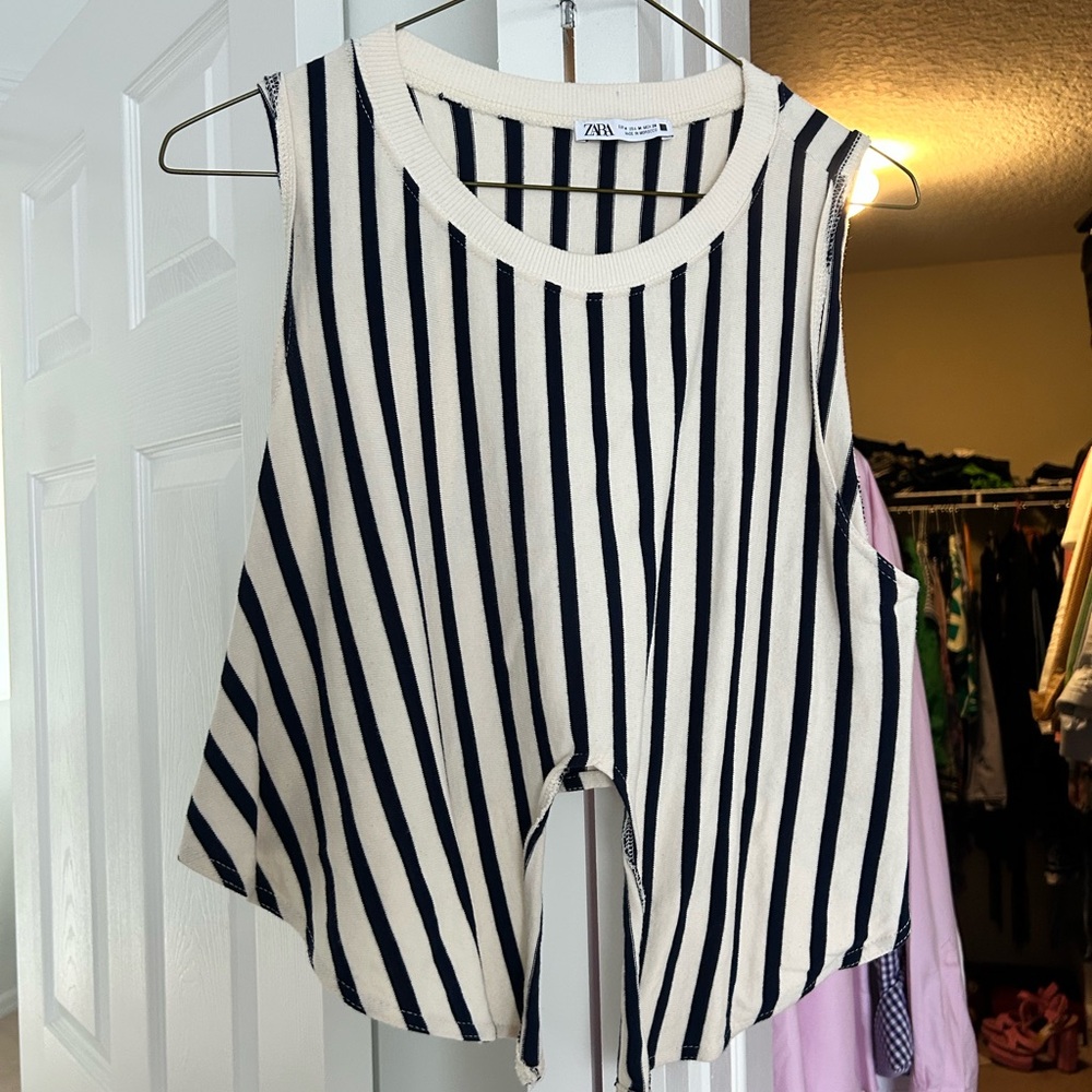 Zara Women's Cream and Black Striped Tank Top